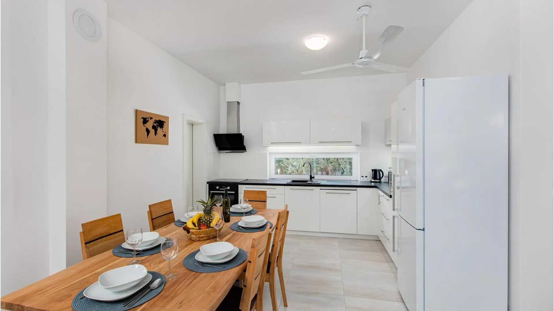 2 Bedroom Pet Friendly Home In Zestilac Gostinjac 0*,