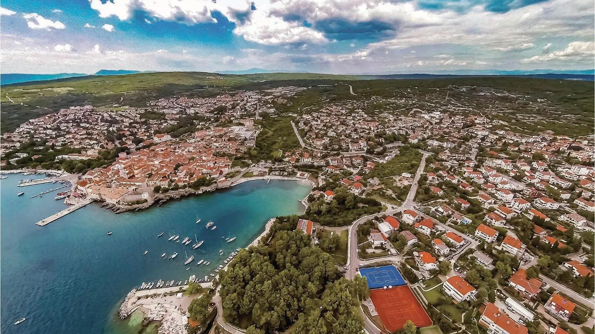 2 Bedroom Pet Friendly Home In Zestilac Gostinjac